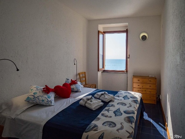 La Lampara Sea View Terrace Apartment image 5
